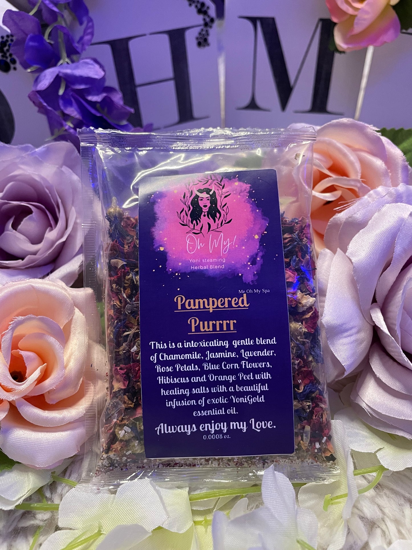 Feel the power of an intoxicating Gentle Blend of Jasmine, Lavender, Orange Peel, Chamomile, and Hibiscus as they pamper your most delicate parts with tender care.